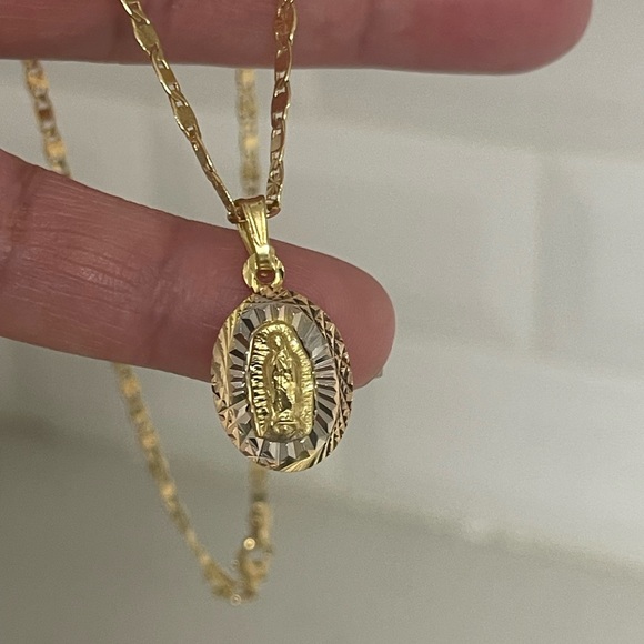 14k Gold Filled Our Lady Of Guadalupe Necklace Nuestra Señora De Guadalupe - Picture 9 of 9